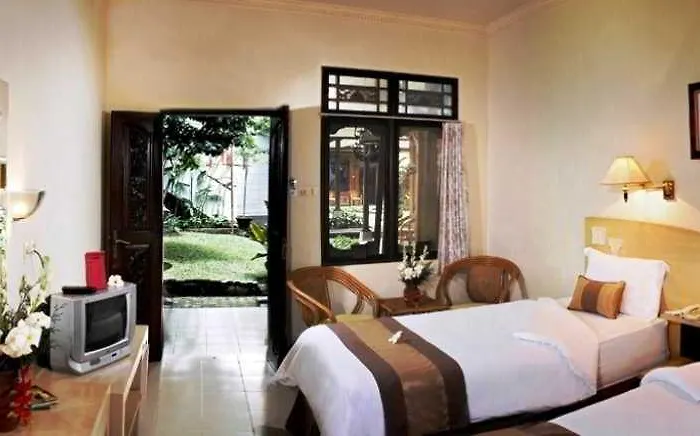 Hotel Yulia Village